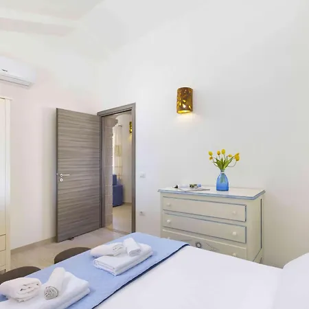 Panoramic Seaview Coastal Retreat With Pool * Cugnana