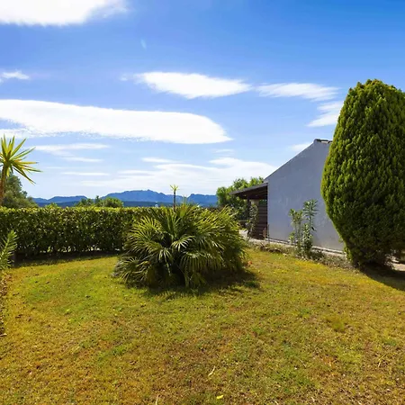 Vakantiehuis Panoramic Seaview Coastal Retreat With Pool Cugnana