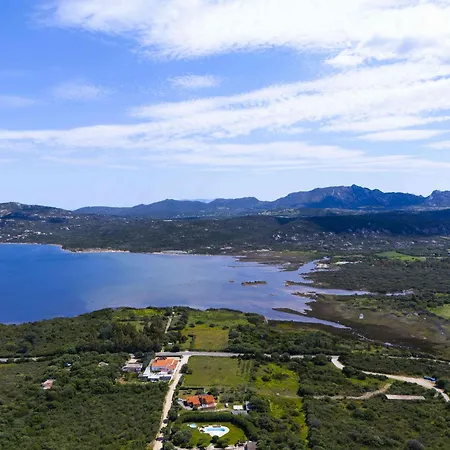 Panoramic Seaview Coastal Retreat With Pool Cugnana