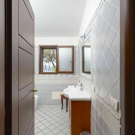 Panoramic Seaview Coastal Retreat With Pool بيت للعطل