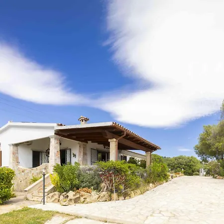 Vakantiehuis Panoramic Seaview Coastal Retreat With Pool *